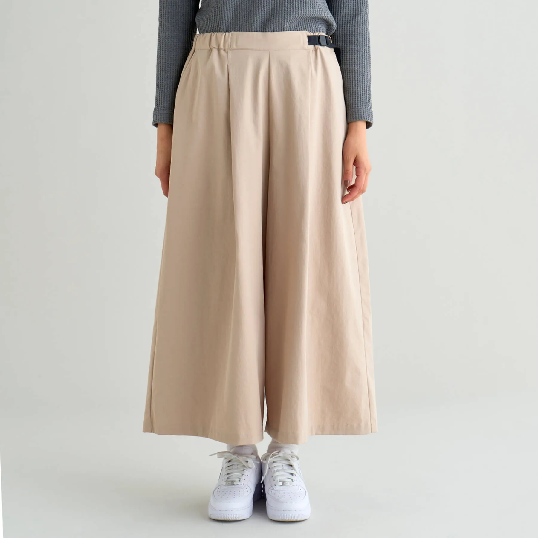 WIDE FLARED PANTS(WOMEN)